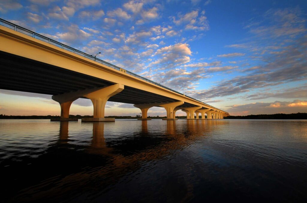 Veterans Memorial Bridge.