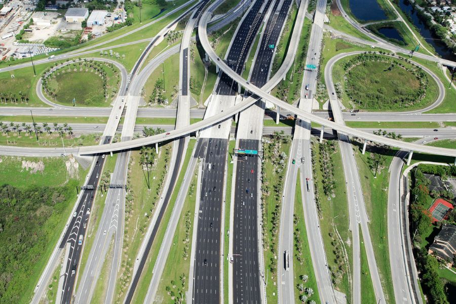 Aerial view of I-595 in Florida.