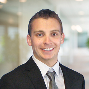 Headshot of Steven Derengowski. 