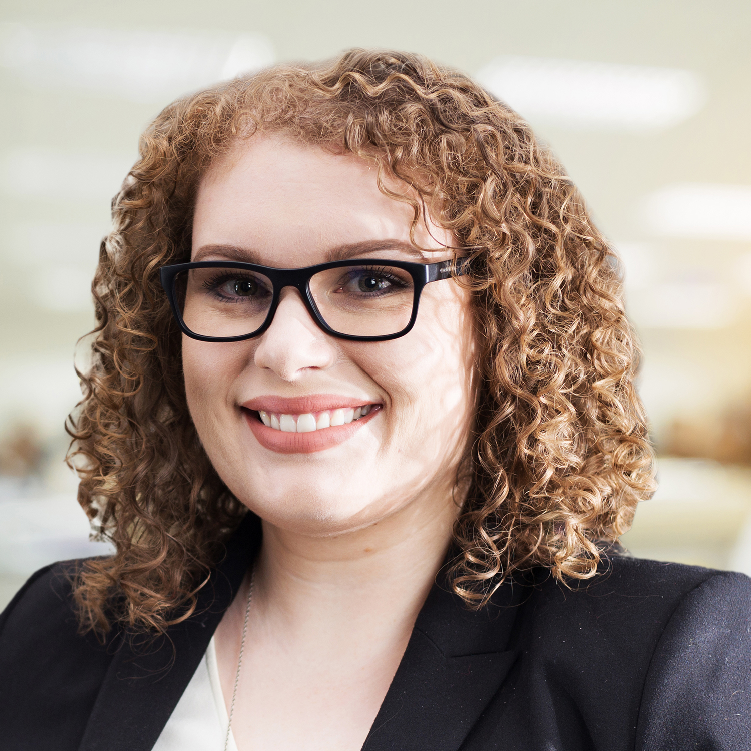 Chelsie Bush headshot