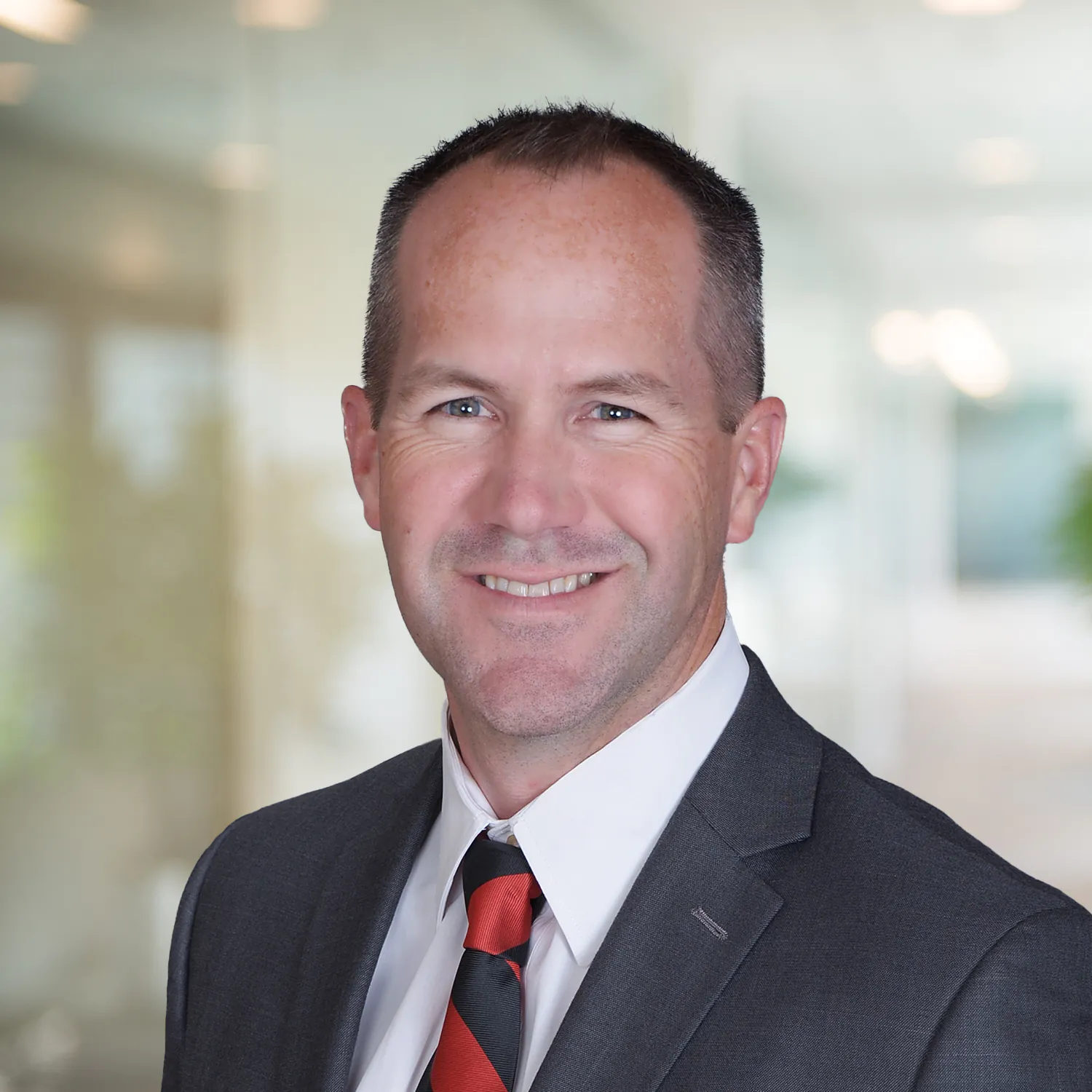 Clint Thomas headshot